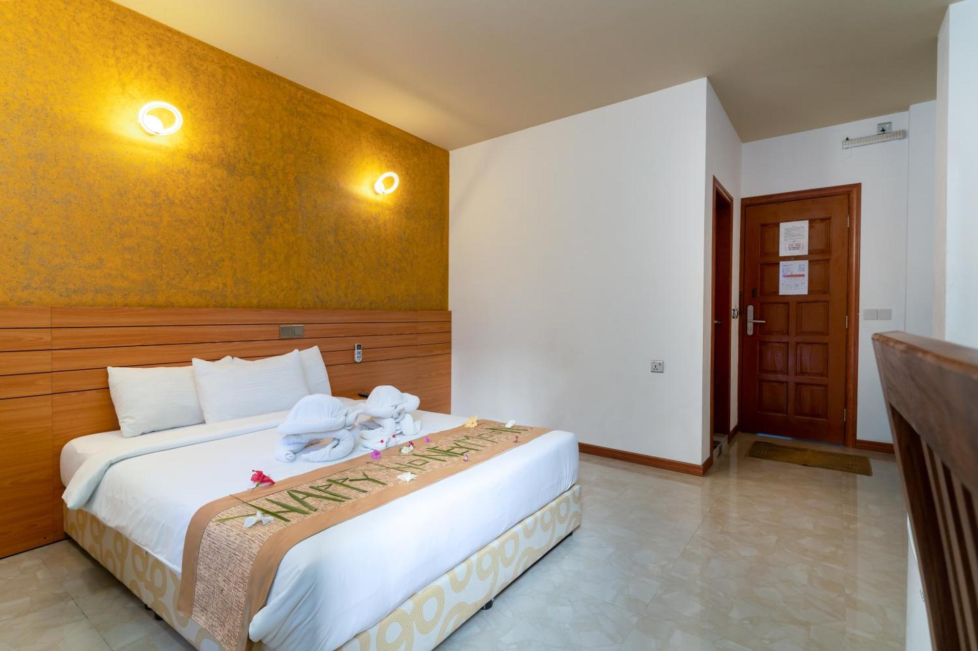 Nala Veli & 3* Ukulhas